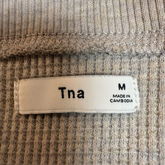 Aritzia TNA Thermal Size M Boatneck Long-sleeve Waffle Gray Knit Top Sweater - Picture 8 of 10